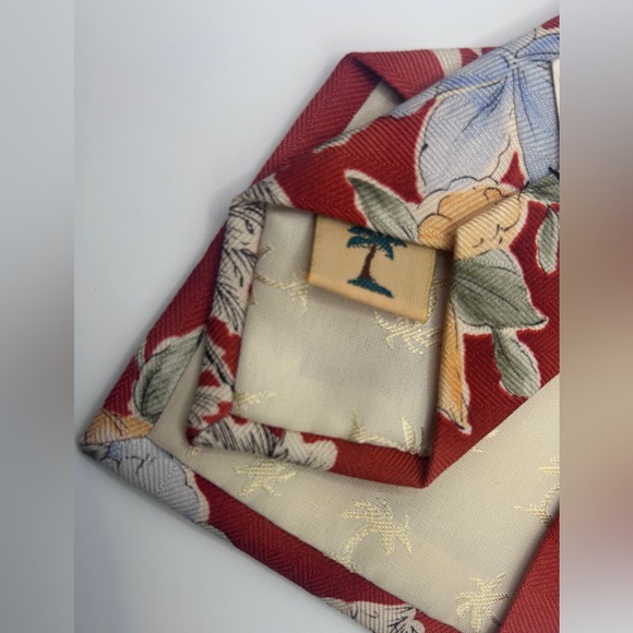 Tommy Bahama Silk Tie Brand New.  Make in USA. - Picture 7 of 8